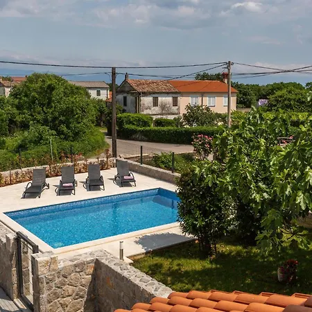 Amazing In Polje With Wifi Holiday home *